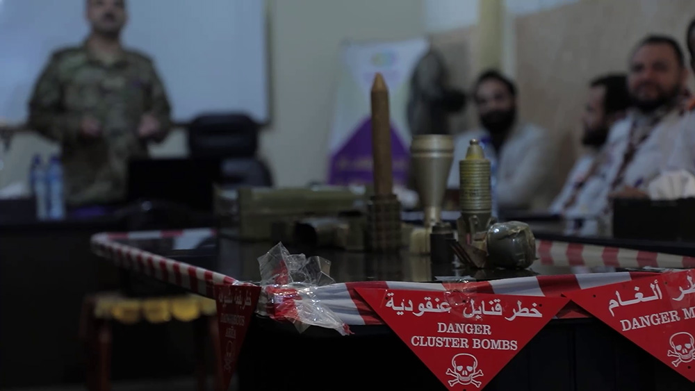 التوعية من مخاطر الذخائر غير المنفجرة و الفوسفور الأبيض